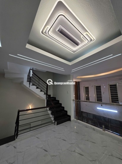 CẤN BÁN GẤP NHÀ ĐẸP HXH ĐƯỜNG LẠC LONG QUÂN - GIÁ CHÍNH CHỦ